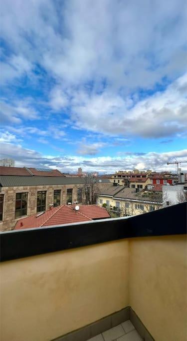 Sky-View Flat In Milan Apartment Exterior photo